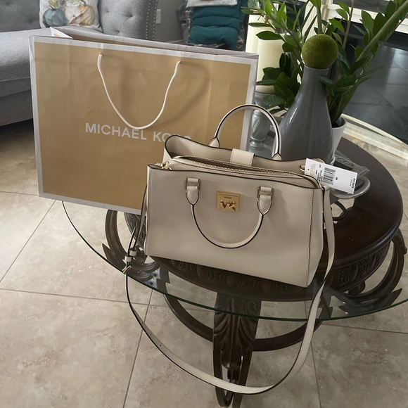 Michael Kors Accessories - Brand new mk bag